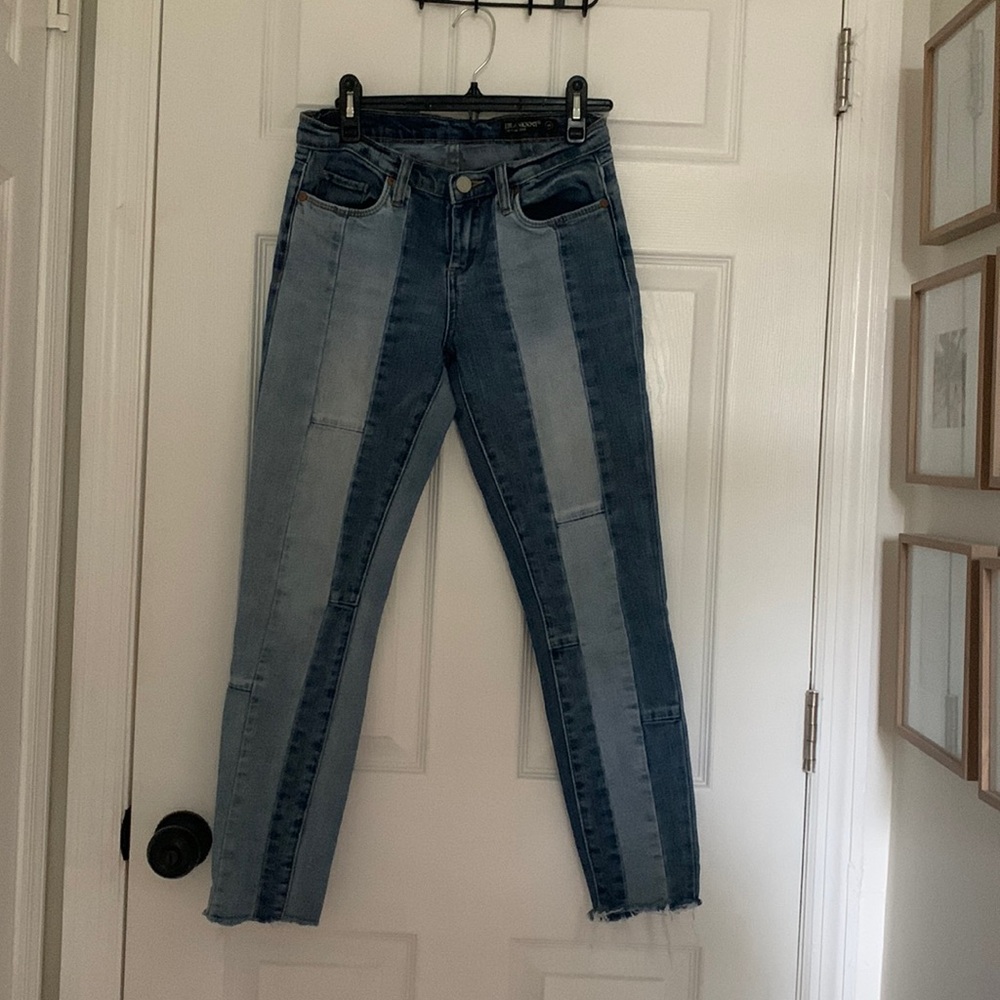 BLANKNYC The Reade Crop Women's Blue Color Block Five Pocket Style Jeans Size 26